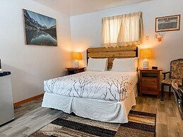 Whispering Pines Resort