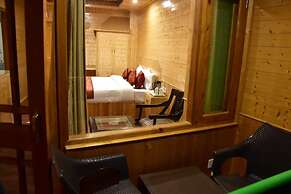 Hotel Kasol Inn