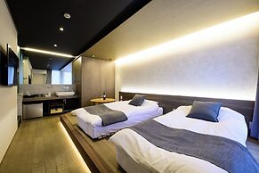 AKA Hotel