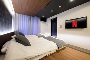 AKA Hotel