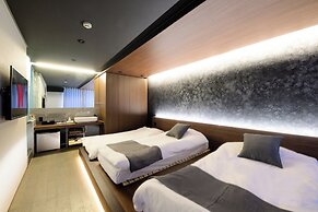 AKA Hotel