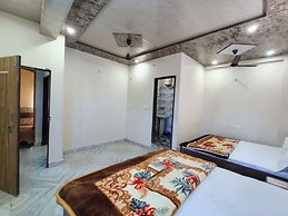 Shri Kishori Kunj Home Stay