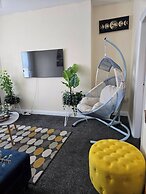 Glams 2beds Luxury Stylish Apartment