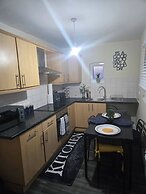Glams 2beds Luxury Stylish Apartment