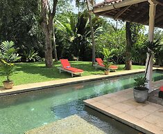 Leonora House, Talpe