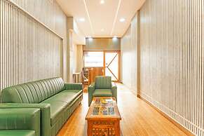 Itsy Hotels Sri Nidhi Executive