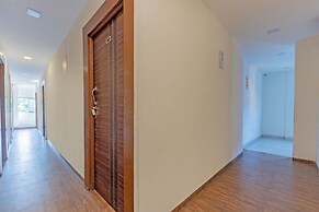 Itsy Hotels Sri Nidhi Executive
