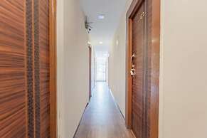 Itsy Hotels Sri Nidhi Executive
