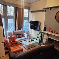 Glams Victoria Apartment