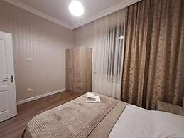 Apartment 124 by Metro Shengavit