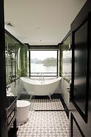 HALORA NOVA LUXURY CRUISE
