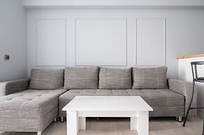 One Bedroom Apartment