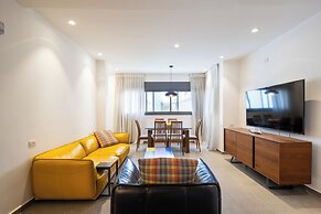 MAMAD - Chic and Comfort stay on Iconic