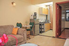 Cobot Suites Marcus Garden