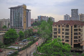 Cobot Suites Marcus Garden
