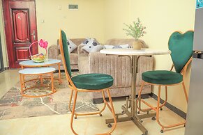 Cobot Suites Marcus Garden