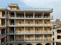 Qaiser Hotel