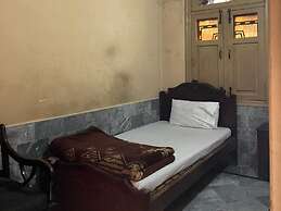 Qaiser Hotel