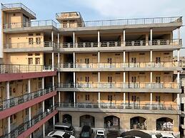 Qaiser Hotel