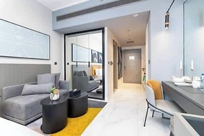 Vogue| Downtown close to Burj Khalifa | Dubai Mall