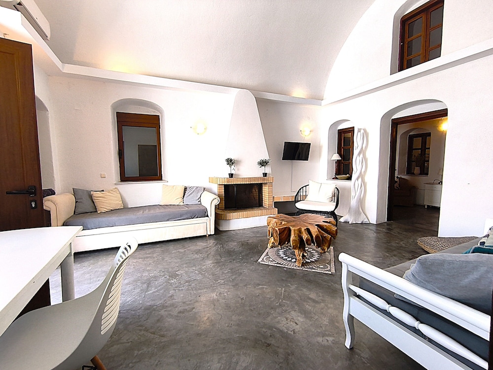 Navita Cave Houses