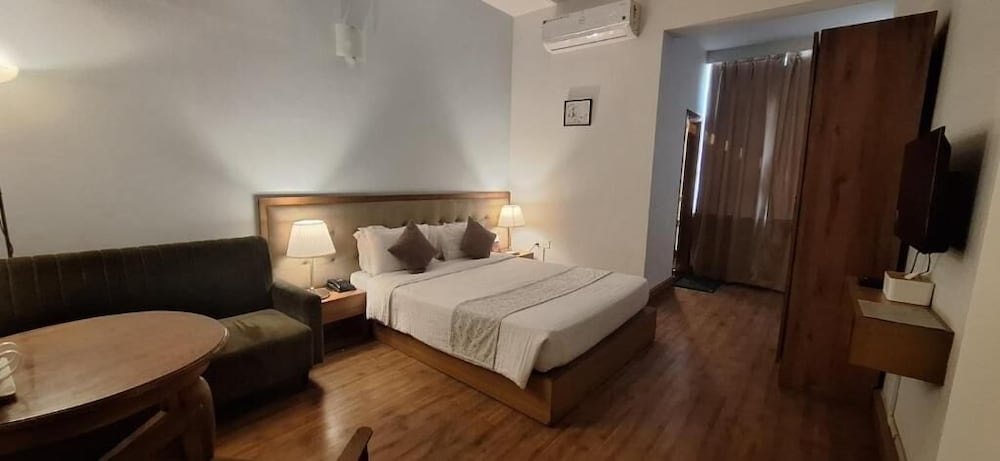 HOTEL TRAGOPAN