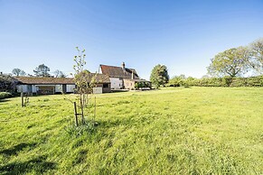 Cutbush Farmhouse