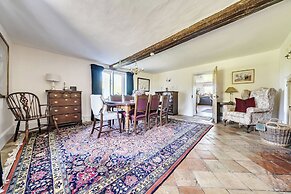 Cutbush Farmhouse