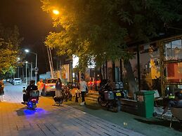 Kailash International Youth Hostel