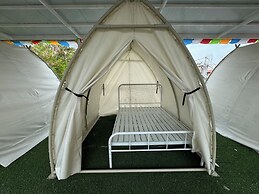 Kailash International Youth Hostel