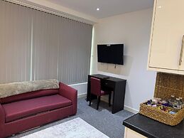 Heathrow Airport - Apt - Stay 3 - Great Location