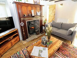 Eastend Cottage