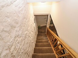 Eastend Cottage
