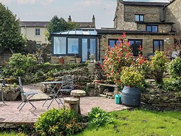 Eastend Cottage