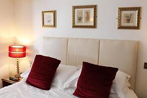 The Lion Hotel