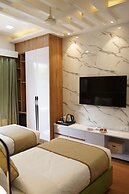 Royal Residence HUDA City Centre