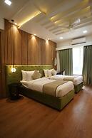 Royal Residence HUDA City Centre
