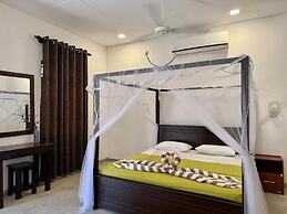 Kudah Bay Surf Hotel
