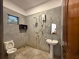 Kudah Bay Surf Hotel