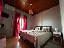 Tsonas Apartments