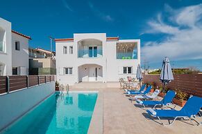 Villa Ocean Pool in Planos