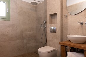 Evilia Beach Villa in Varvara