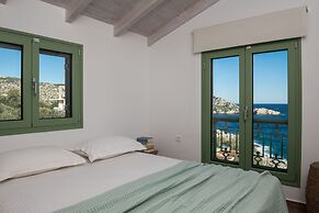 Evilia Beach Villa in Varvara