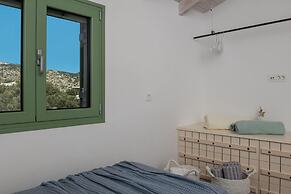 Evilia Beach Villa in Varvara