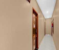 Hotel O Singar Nagar Metro Station