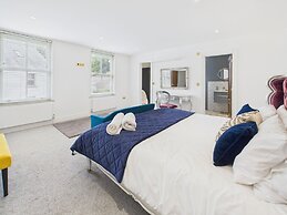 Harvax House