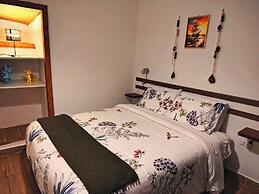 KANTIQ House