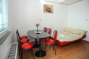 Golden Coast Villa Caska