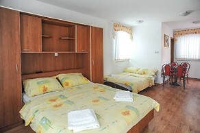 Golden Coast Villa Caska