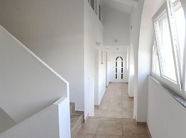 Golden Coast Villa Caska